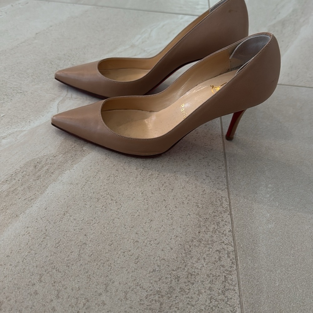 ❤️Christian Louboutin size 6.5 Nude Heels- offers welcomed!!!!!❤️ - Picture 7 of 15